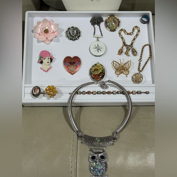 Saturday Colorful Earring & Rings Collection - Picture 4 of 6